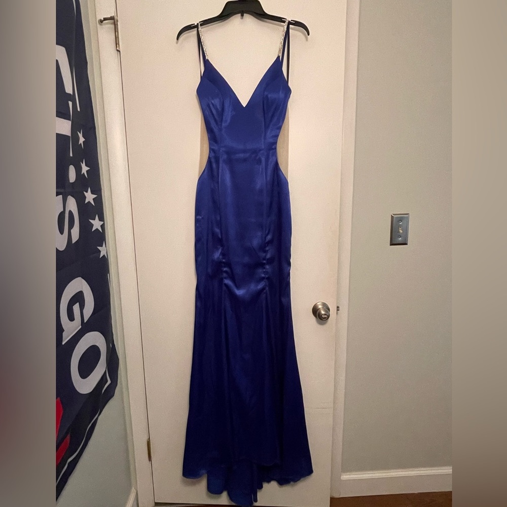BEAUTIFUL PROM DRESS- ROYAL BLUE